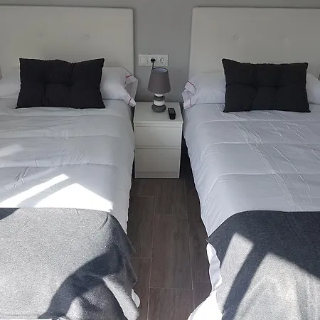 Guesthouse Central 3* 阿利坎特