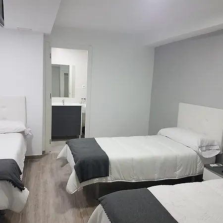 Guesthouse Central 招待所 3*