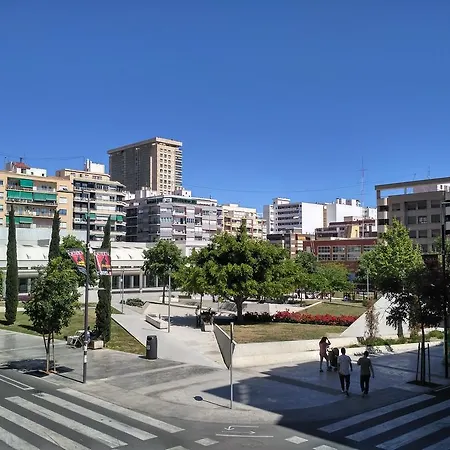 Guesthouse Central 阿利坎特