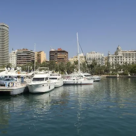 Konukevi Guesthouse Central Alicante