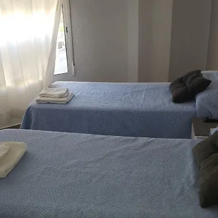 Guesthouse Central 3* 阿利坎特