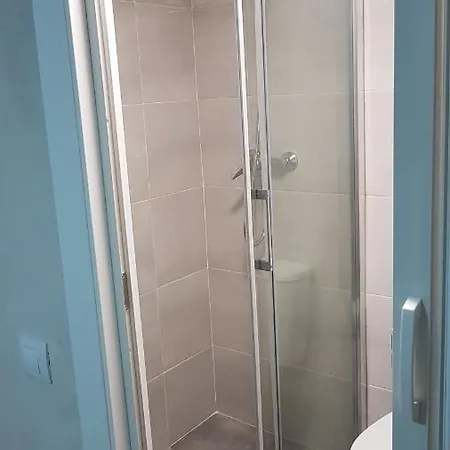Guesthouse Central 招待所