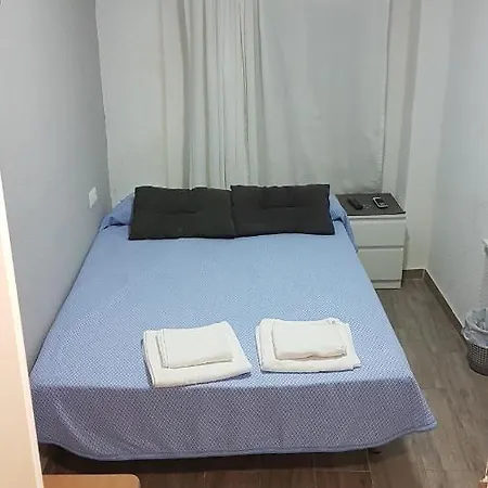 招待所 Guesthouse Central 3*