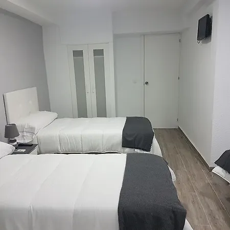 Guesthouse Central 招待所